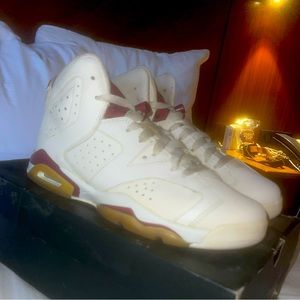 JORDAN 6 RETRO OG OFF WHITE/MAROON